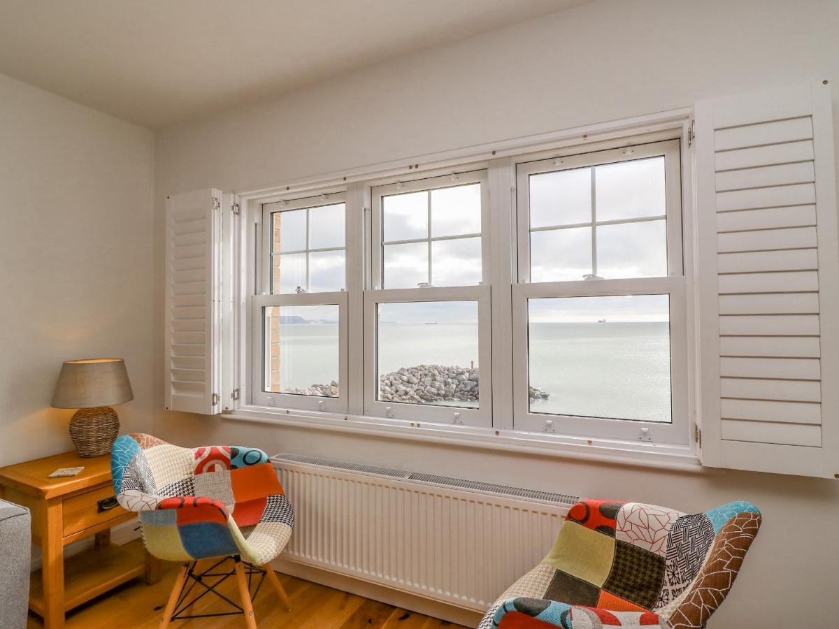 Beach Retreat Weymouth Exterior photo